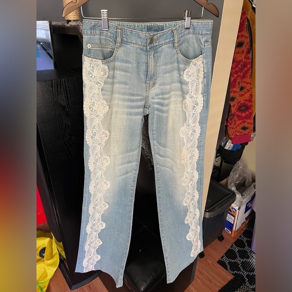 Lace Detail Jeans - Picture 2 of 7